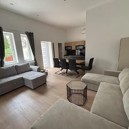 Apartmán Zelia Apartmanhaz *