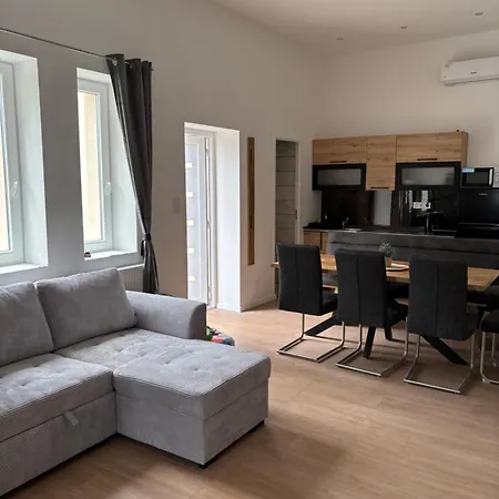 Zelia Apartmán *